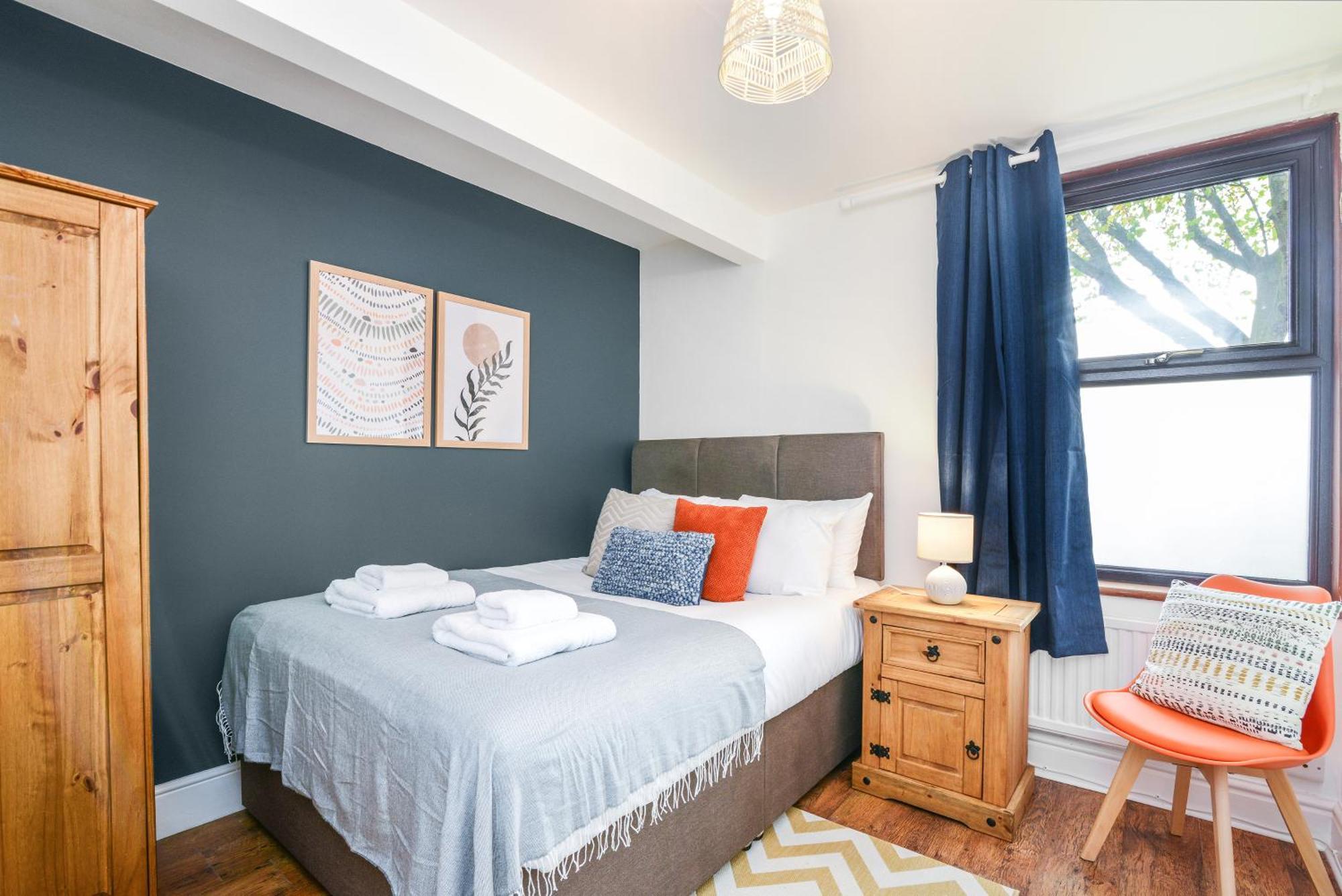 Forester House - Spacious 4 Bedroom In Derby, Centre *